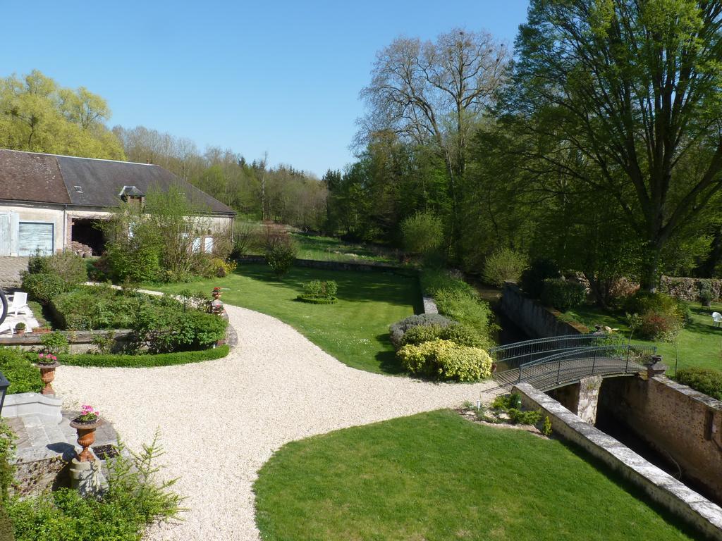 Le Clos Saint Nicolas Panzió Château-Renard Kültér fotó